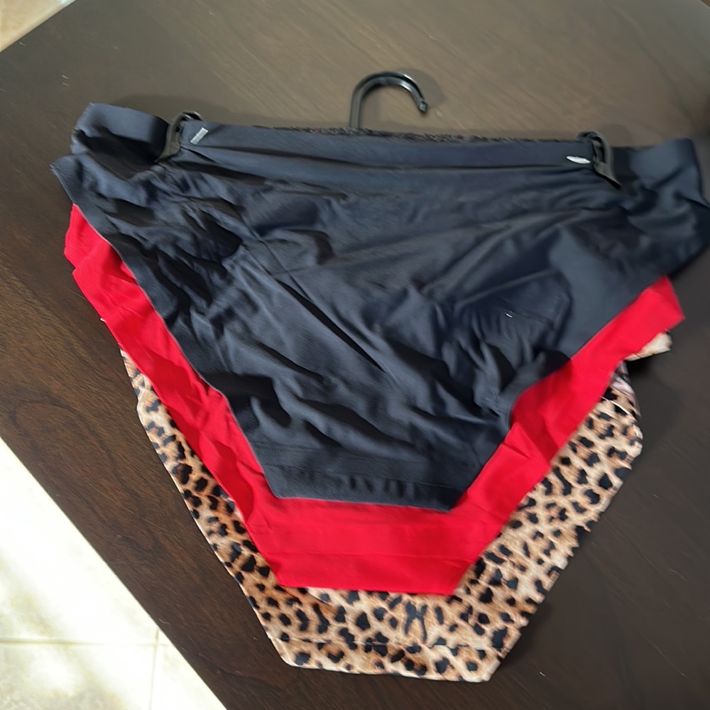 Panties - Picture 2 of 2